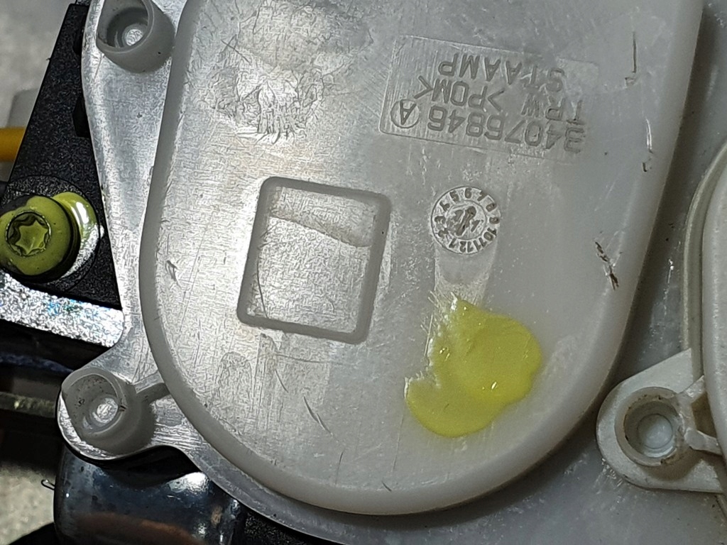 Audi a6 c7 ремень безопасности правый  перед доводчик 4g8857706j super состояние Недорого