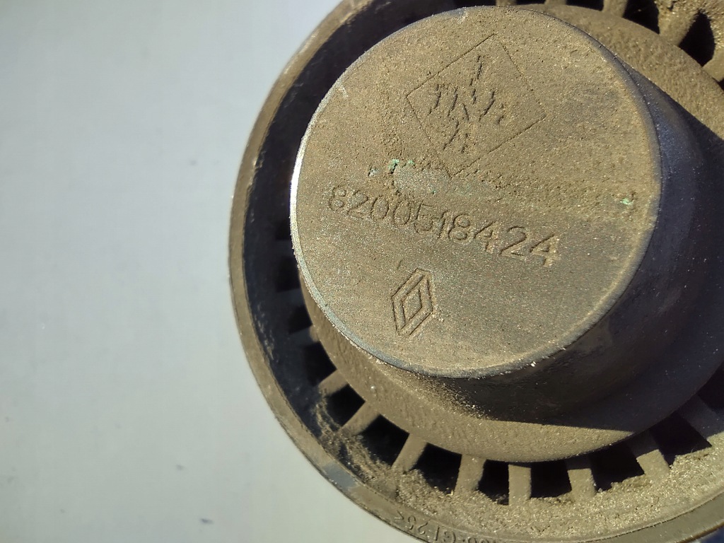 Twingo 3 кронштейн генератор компрессор ролик основание кронштейн ремень 0.9 tce в Украине