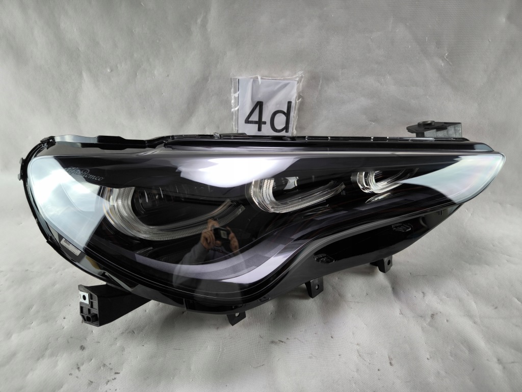 Купити Alfa romeo stelvio рестайлінг  full led правий фара фара 50567001