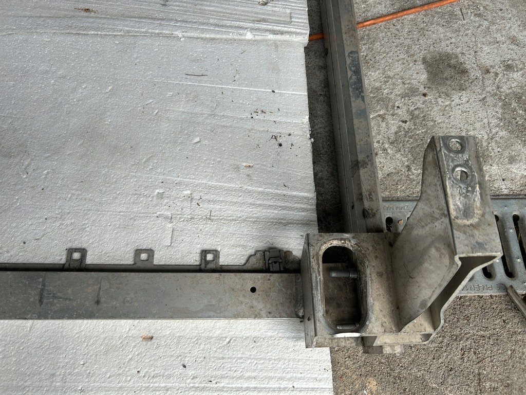 фото №13, Mercedes-benz glb x247 2020 балка бампера передний усилитель