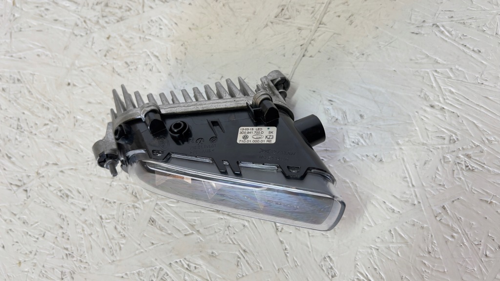 фото №4, Vw phaeton lift противотуманная фара led правый 3d0941700d