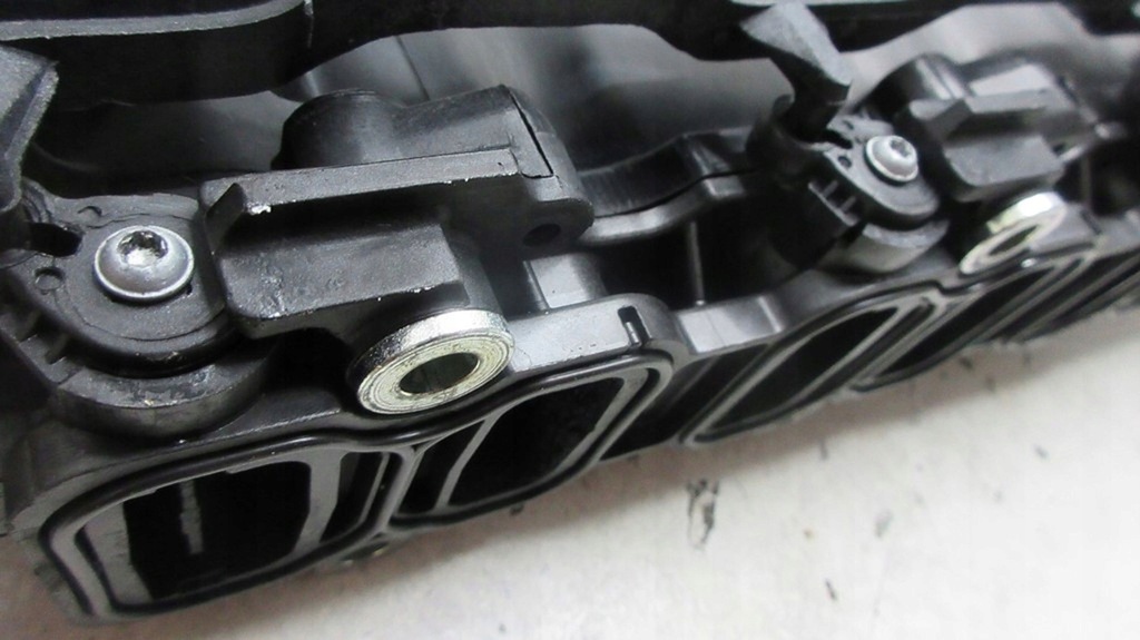 фото №6, Audi a8 d3 4.0 tdi правый коллектор всасывающий 057129712aa