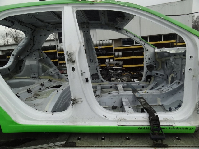 фото №1, Hyundai i20 ii 2015 блок двигуна поріг правий оригінал