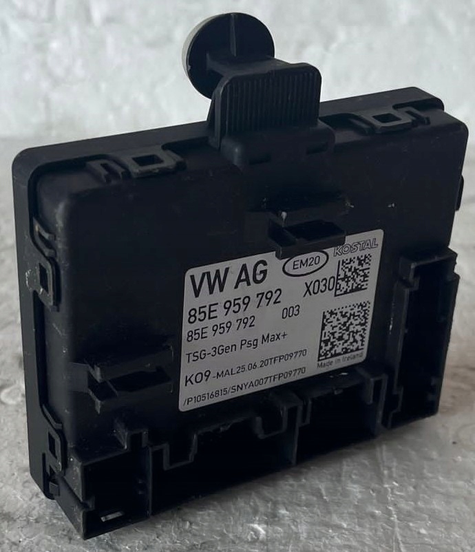 фото №1, Модуль дверь 85e959792 audi