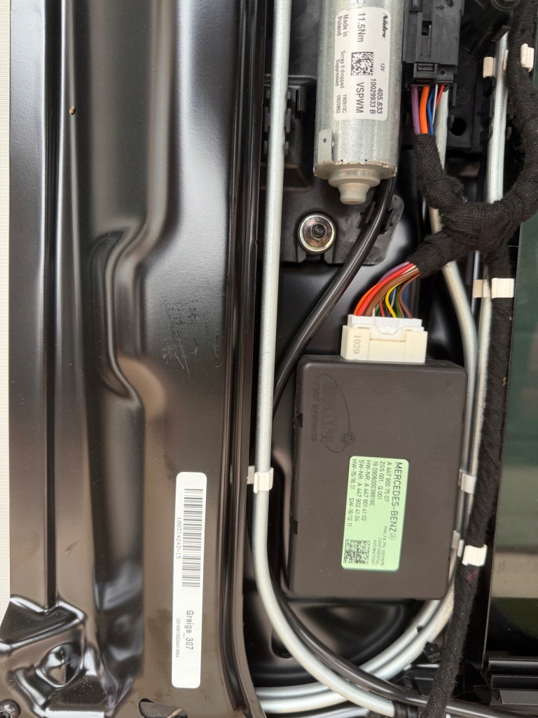 фото №14, Mercedes v klasa a447 w447 панорама люк крыша oryg