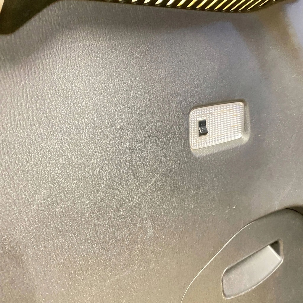 фото №10, Mazda cx-3 2019 правая сторона обшивки багажника