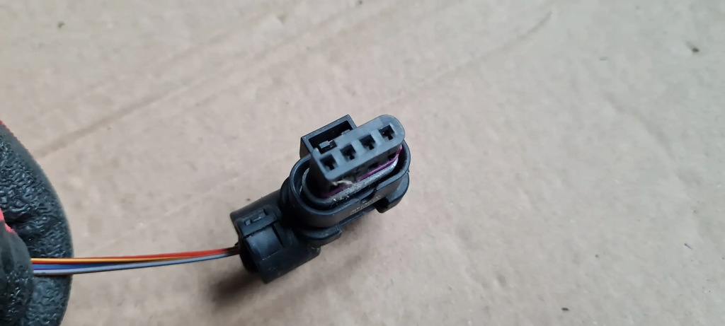 фото №5, A5 8w штекер колодка соединитель 4f0973704 a4 b9 8w q5 vw audi