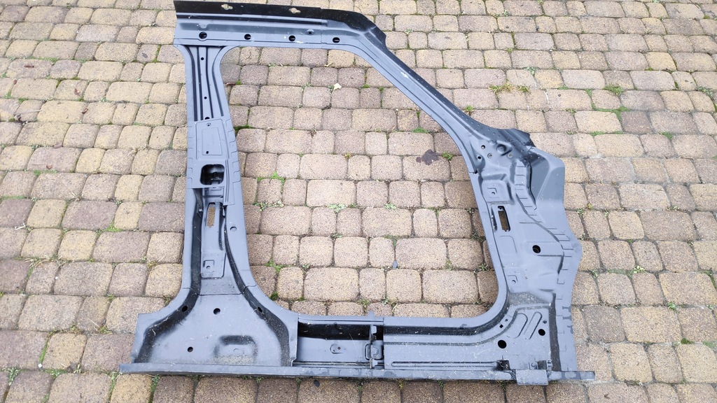 фото №3, Mini countryman r60 10- поріг обшивка блок двигуна лівий