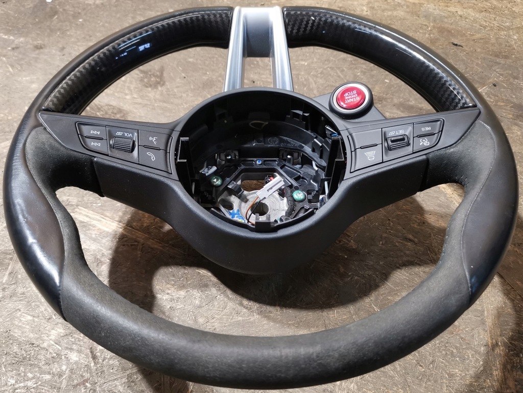 фото №14, Воздуховод alfa romeo giulia quadrifoglio карбон