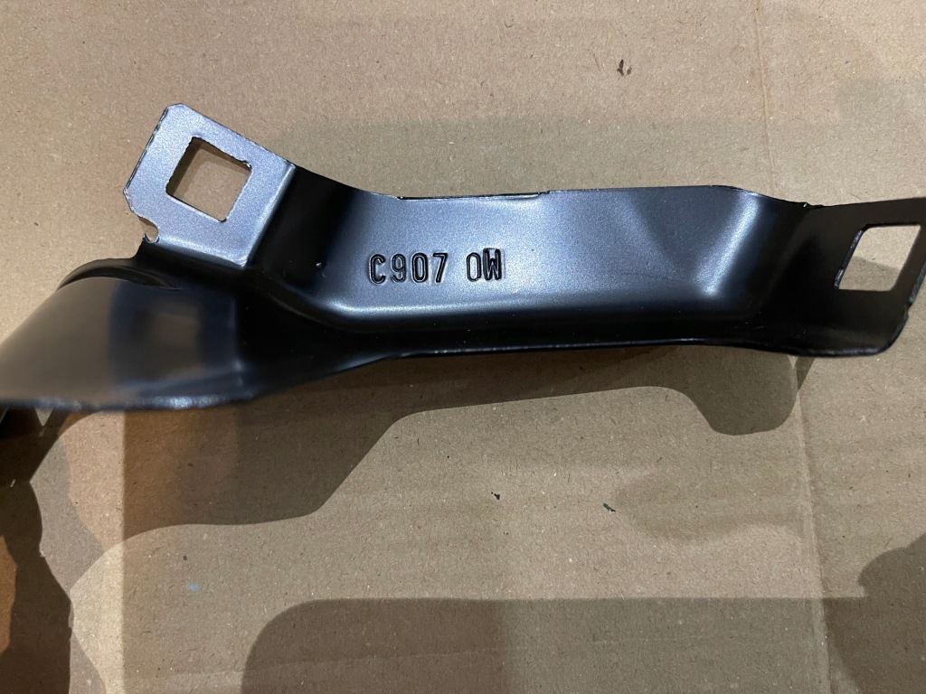 Кронштейн крыла правого boxer iii jumper iii 1611655280 1375595080 Цена