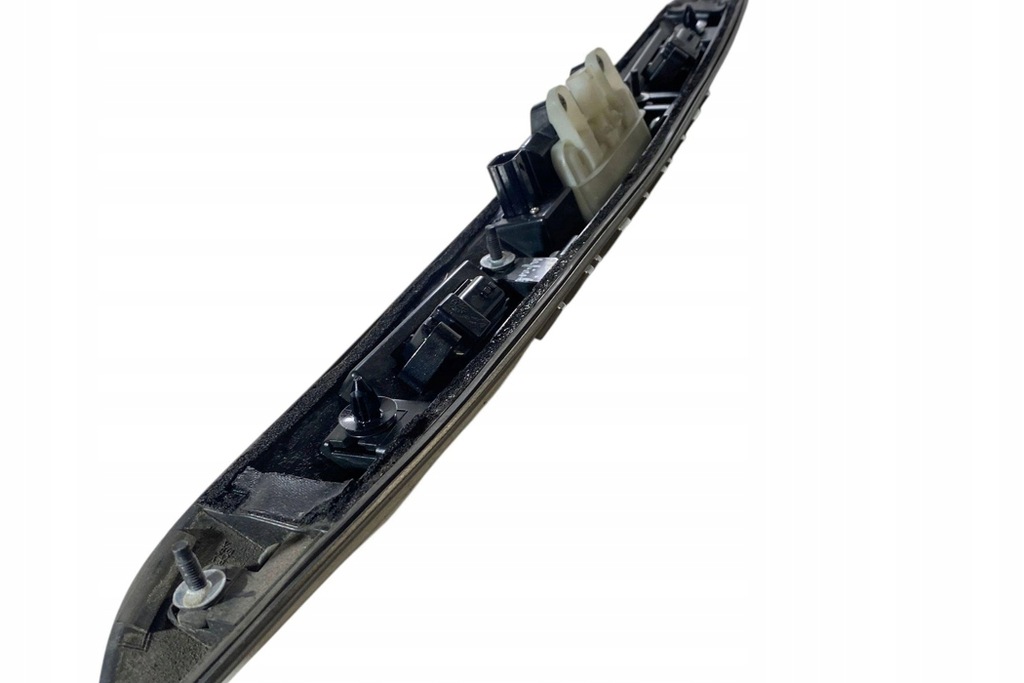 фото №15, Підсвітка номера реєстрації infiniti q30 908185da1a 2.0l бензиновий 2017