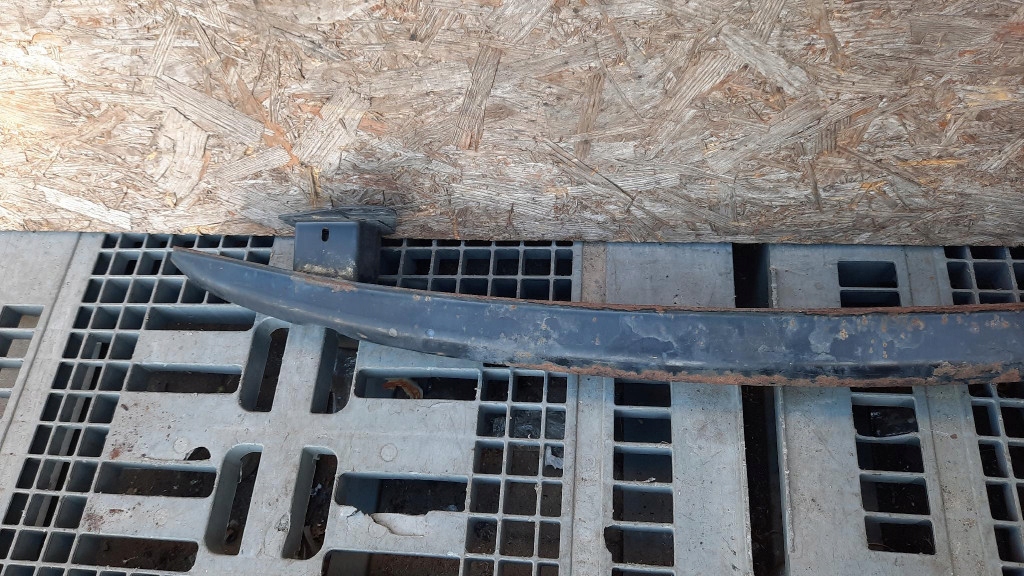 Балка бампера задний  volkswagen golf iv 1j5807305 Недорого