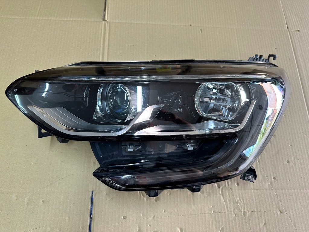 фото №1, Лампа renault megane iv zw+led 260602792r