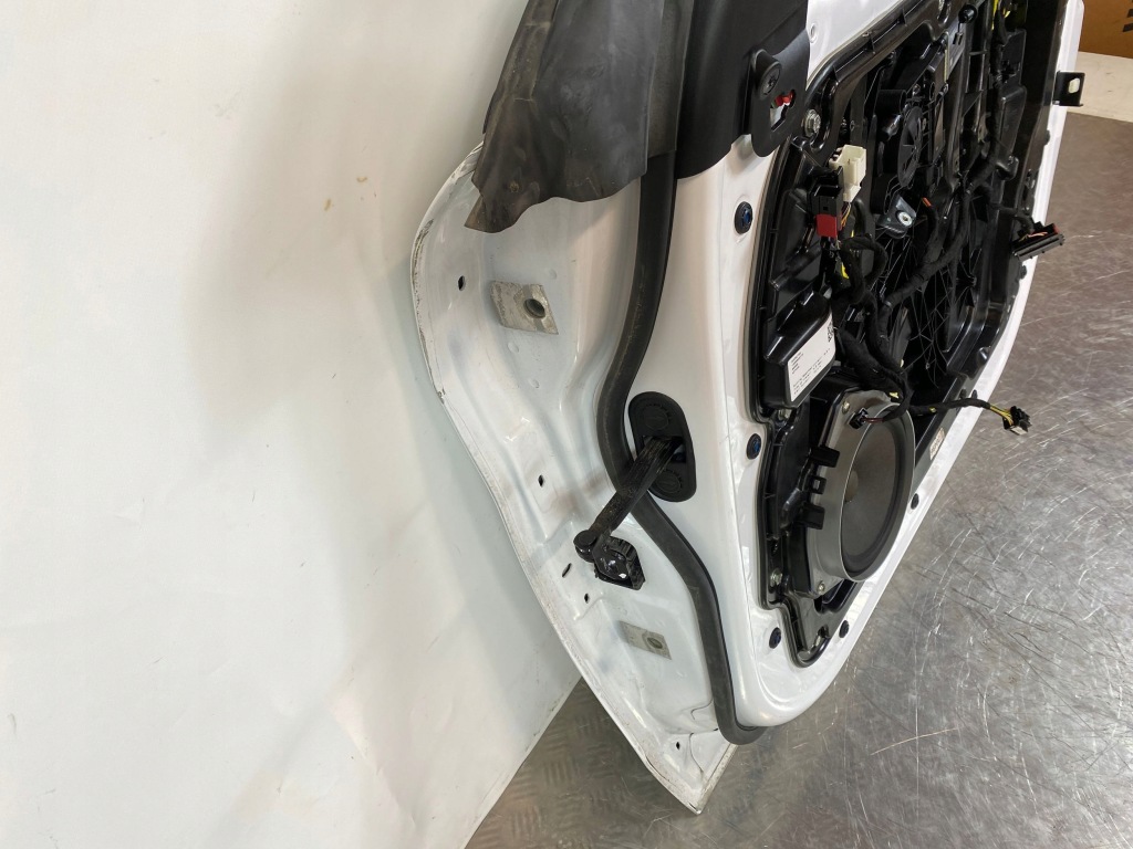 2021 alfa romeo stelvio дверь передние с Разборки