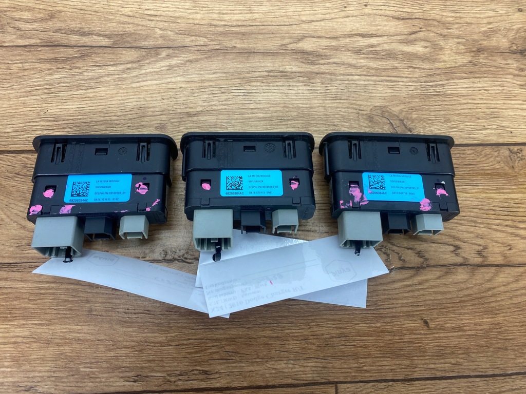 фото №6, Разъём usb sd aux туннель среднего dodge challenger charger 2015+ usa