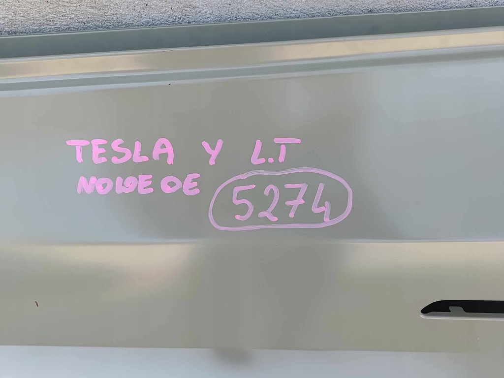 Купить Tesla model y дверь левое задняя задняя новая  оригинальный номер 5274