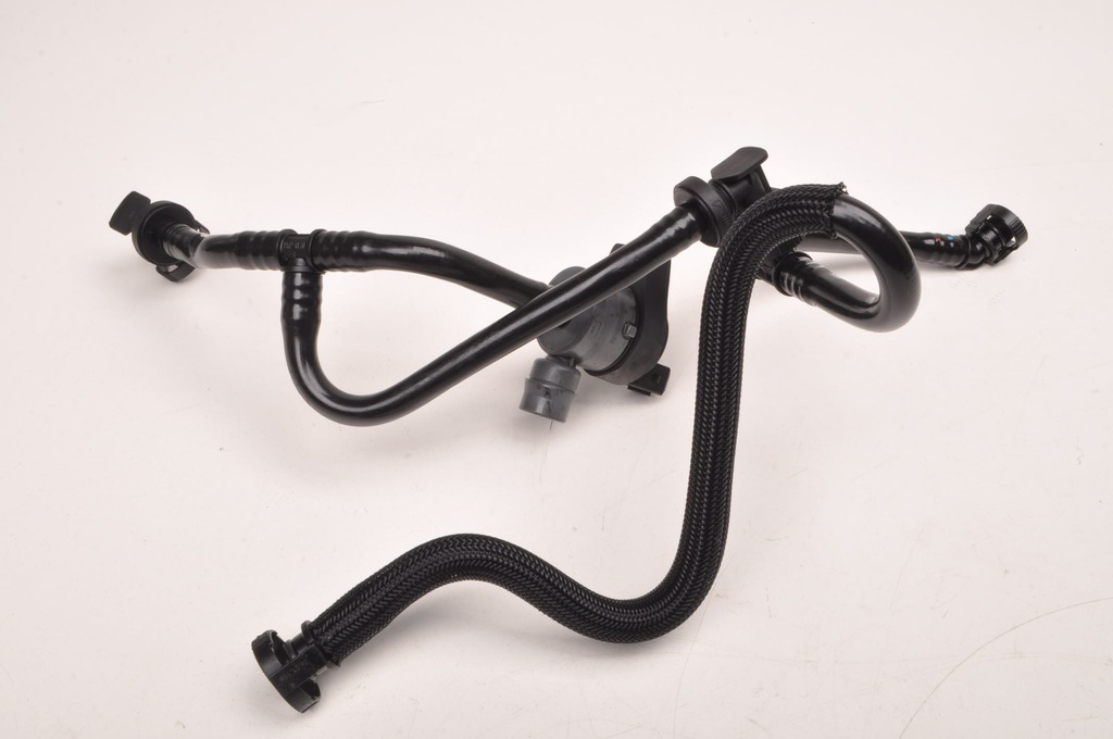 фото №1, Bmw 4 m4 f82 3.0 труба шланг топлива 7848454 7848455