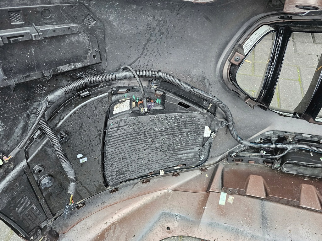 фото №6, Maserati grecale бампер перед kompletny камера