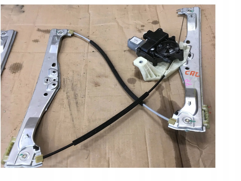 фото №1, Механизм стекло правый перед citroen c4 cactus eu 9827295780