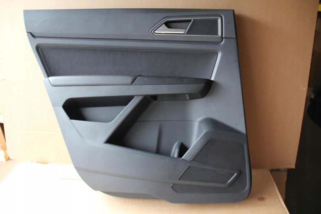 фото №1, Обшивка оббивка двері лівий задня vw atlas матеріал