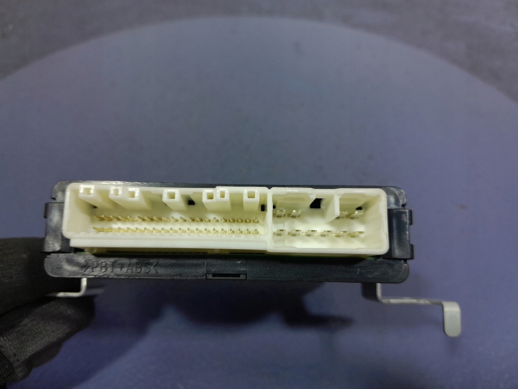 Lexus ux 250h модуль блок управления дверь 89222-76020 Оригинал