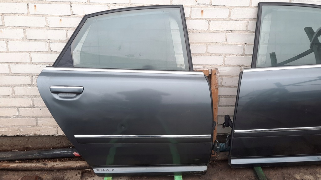 фото №1, Audi s8 d3 двері праве задня