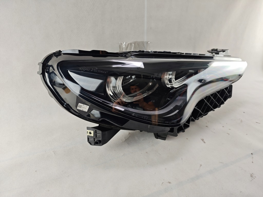 Alfa romeo stelvio рестайлинг  full led правый фара фара правый  505670010 Оригинал