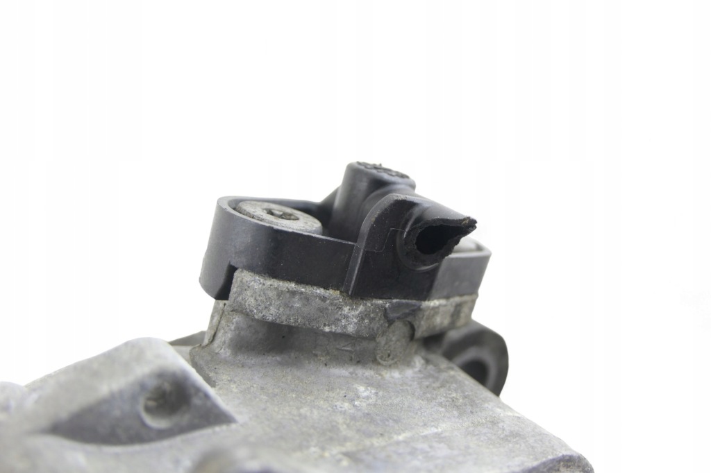 Купити Насос вакуум peugeot 208 citroen c3 ford fiesta mk7 1.4 1.6 hdi 9684786780