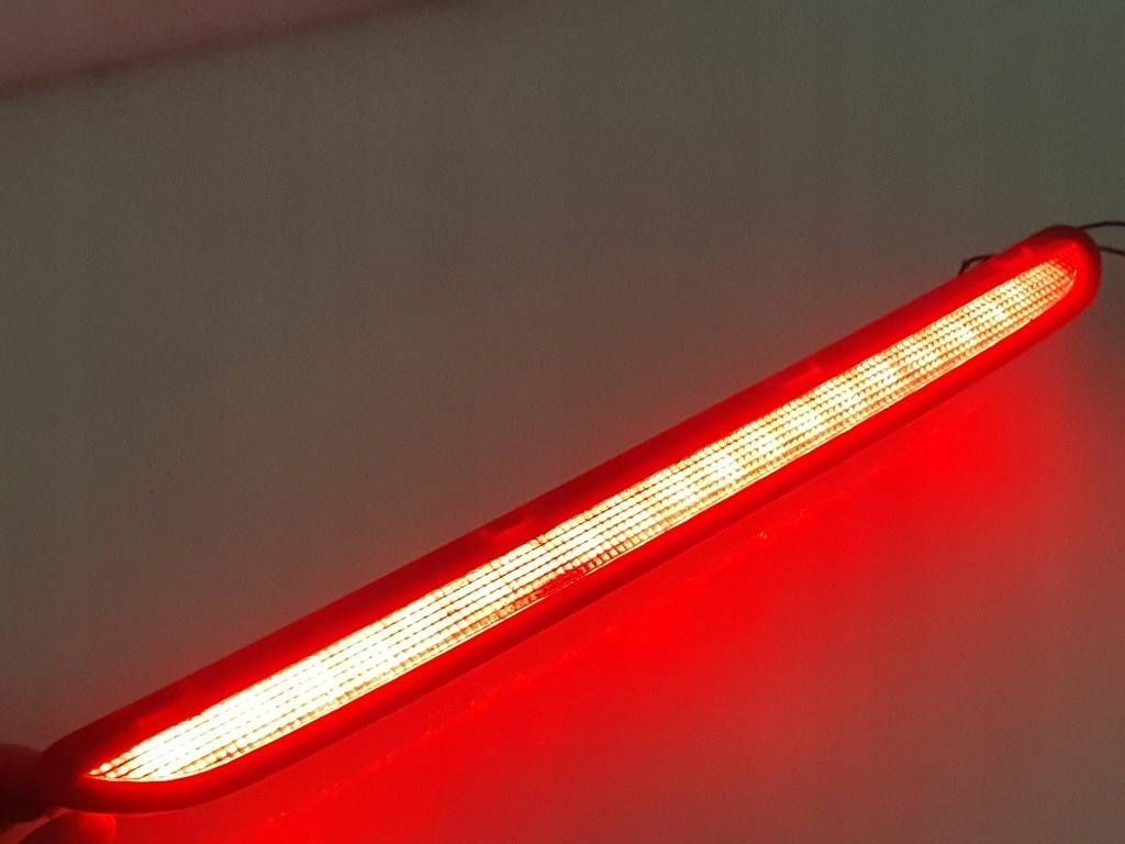 Volkswagen passat b7 2011 третій додаткові світло стоп 1k6945097a Ціна