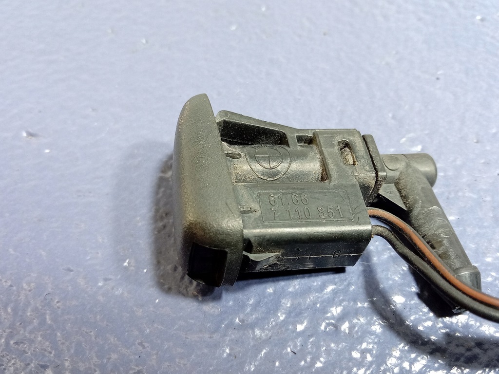 фото №5, Bmw 1 e87 e82 омивач капот насадка 7110851