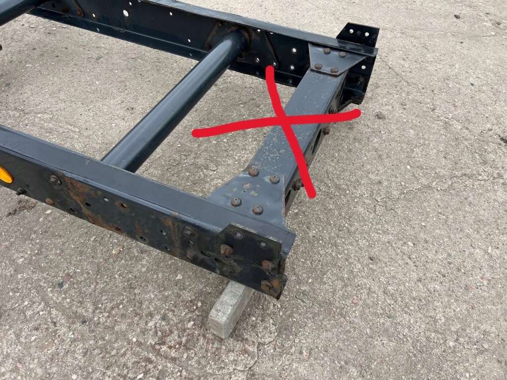 фото №3, Iveco eurocargo 17,5 cala рама задняя рамы