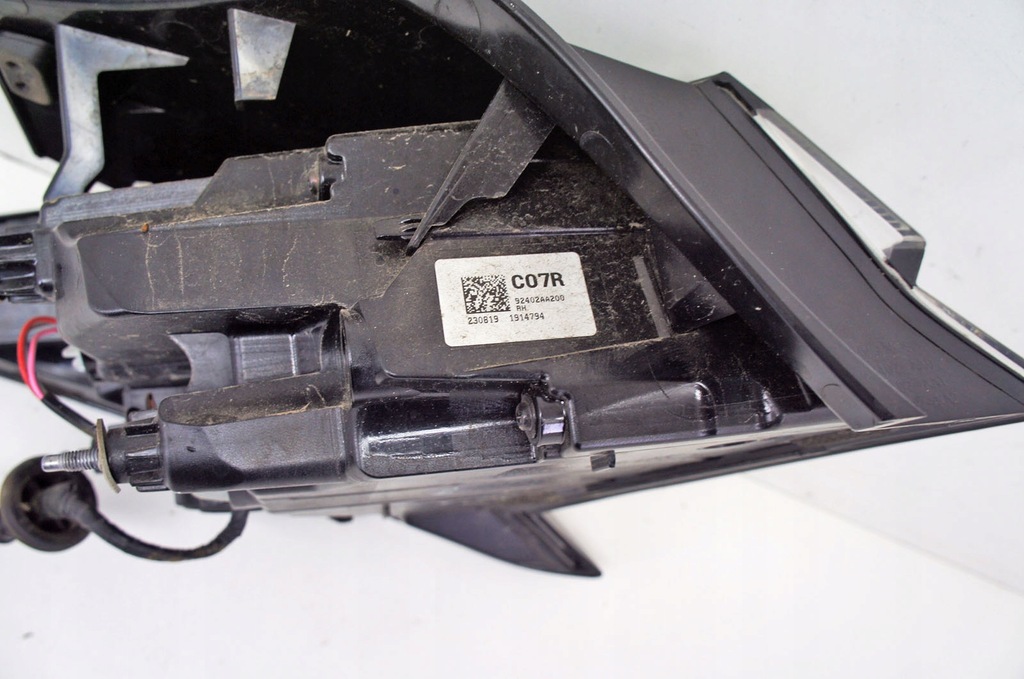 фото №7, Sz097 hyundai elantra vii лампа правый задняя 92402aa200 sedan