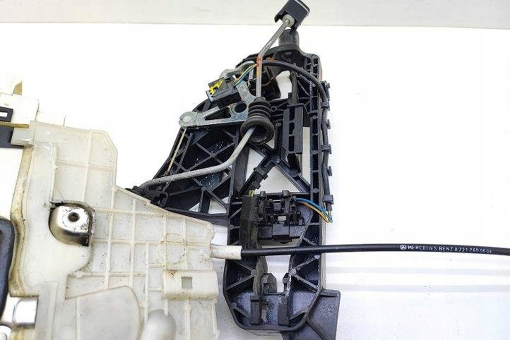 фото №7, Замок задних правых дверь mercedes-benz s w221 a2217305135 3.5l hybrid