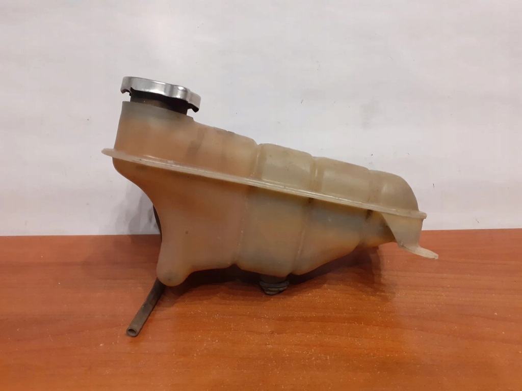 Бачок расширительный mercedes-benz e w124 10709 1993 с Разборки