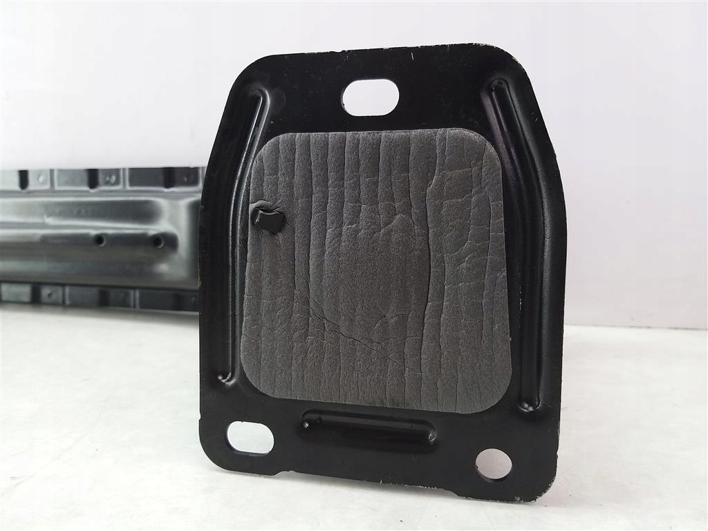 Балка бампера заднього mercedes a-klasa w177 2018- Недорого