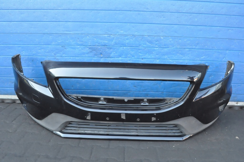 фото №1, Volvo v40 ii lift r-design бампер перед передний 452-46