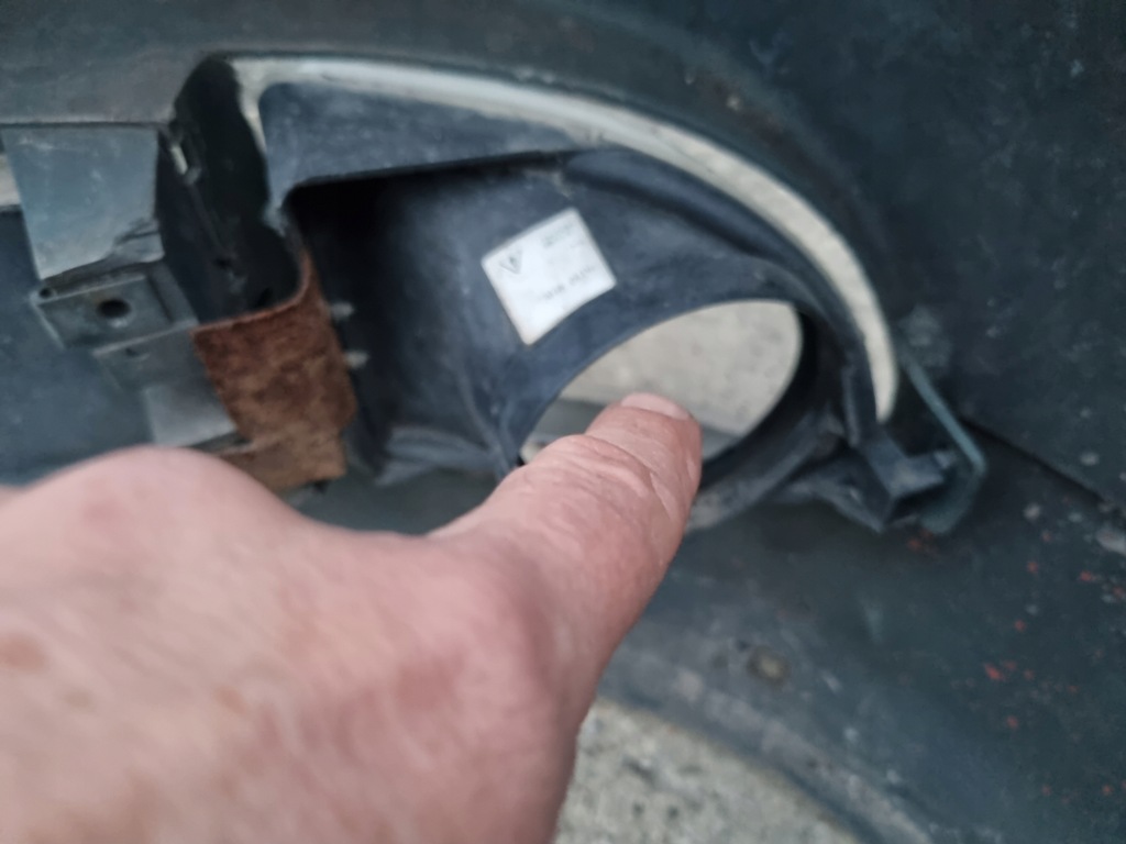 фото №8, Nissan primera p11 lift 99-02r бампер перед