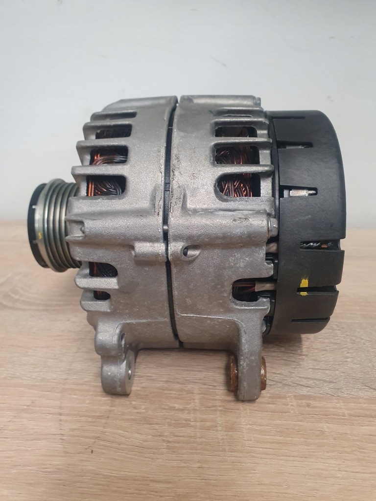 Генератор audi оригинальный номер 059903024a Оригинал