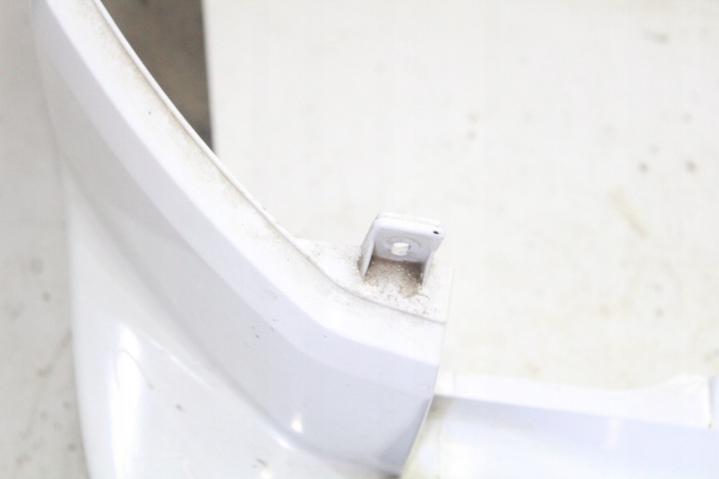 фото №13, Бампер задній land rover discovery iv l319 fujiwhite867 3.0l дизель 180kw