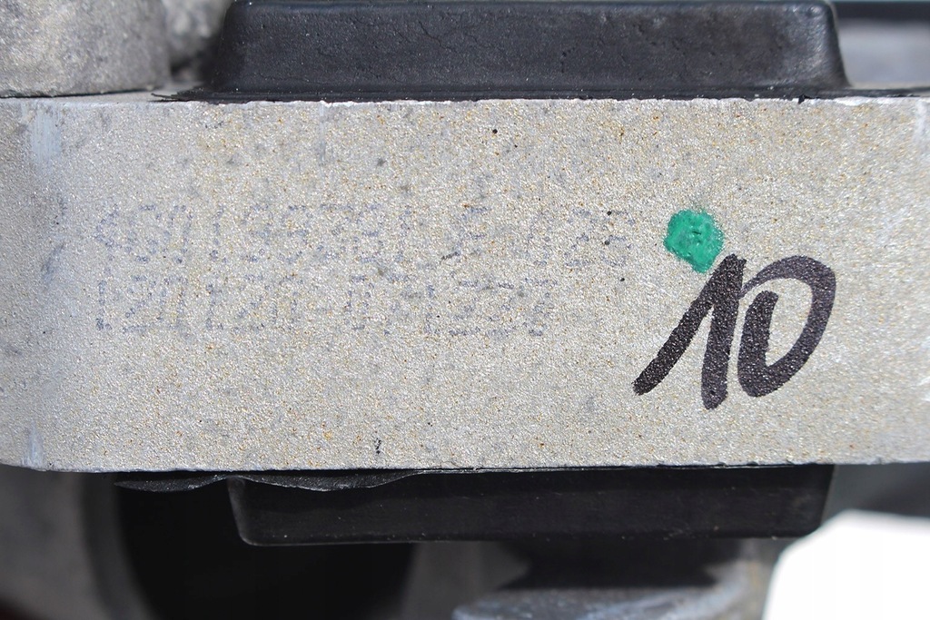 фото №5, Audi a6 a7 fl подушка двигателя 4g0199381f 4g0199381ml 3.0 tfsi бензин левая