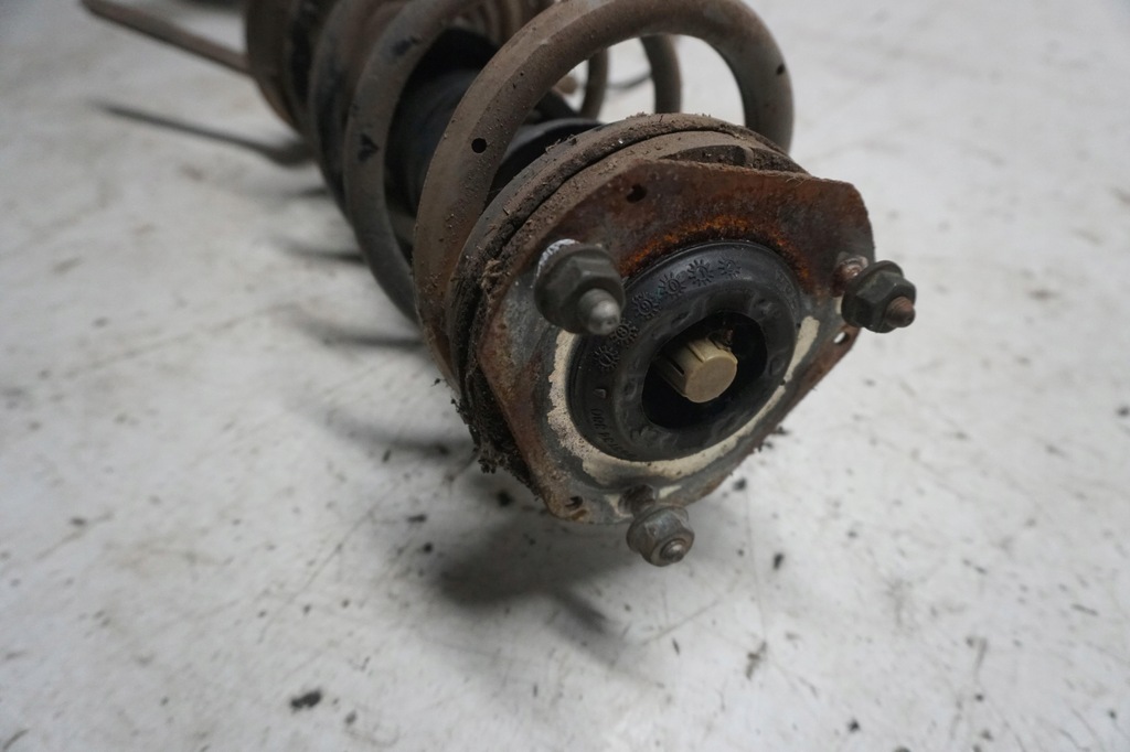 фото №9, Mazda 2 ii de 07-14 амортизационная стойка поворотный кулак амортизатор суппорт левая df7134900g