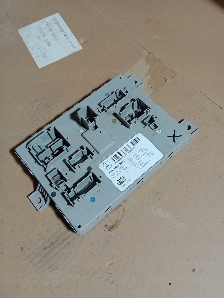 фото №1, Mercedes c w205 a2229006007 модуль комфорта