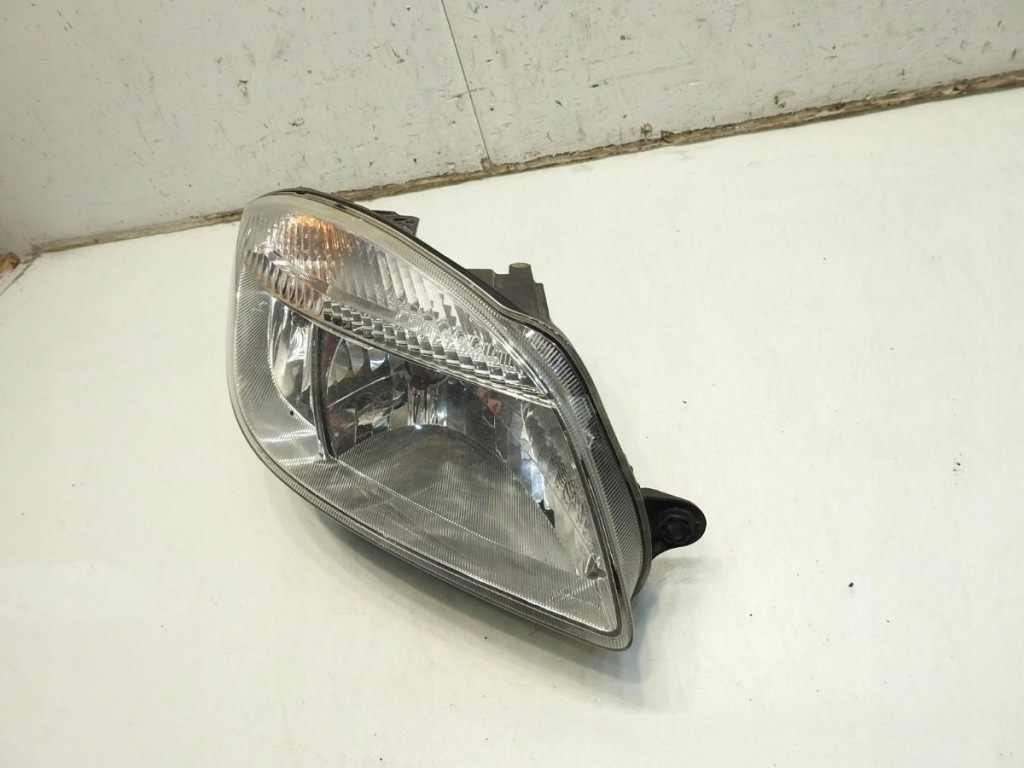 фото №8, Лампа правый перед skoda fabia ii 247832-00