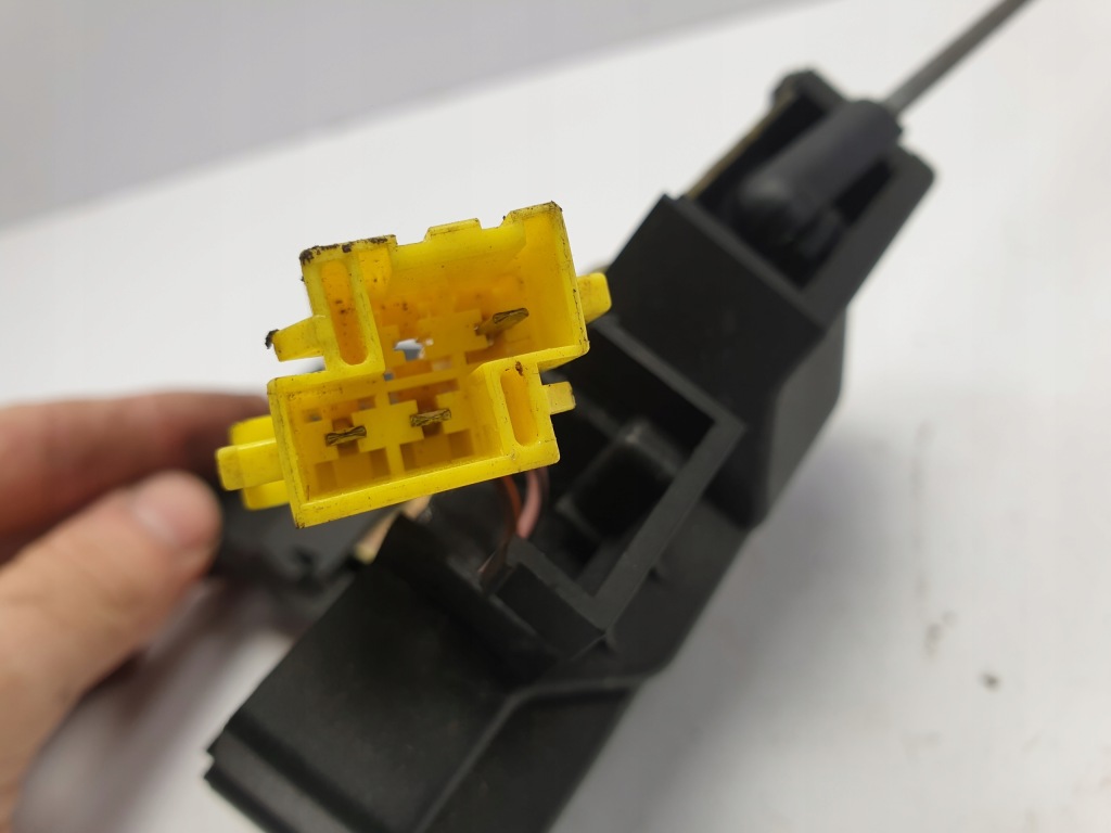 фото №7, Volvo s80 i замок задний крышки багажника 9170974 9203463