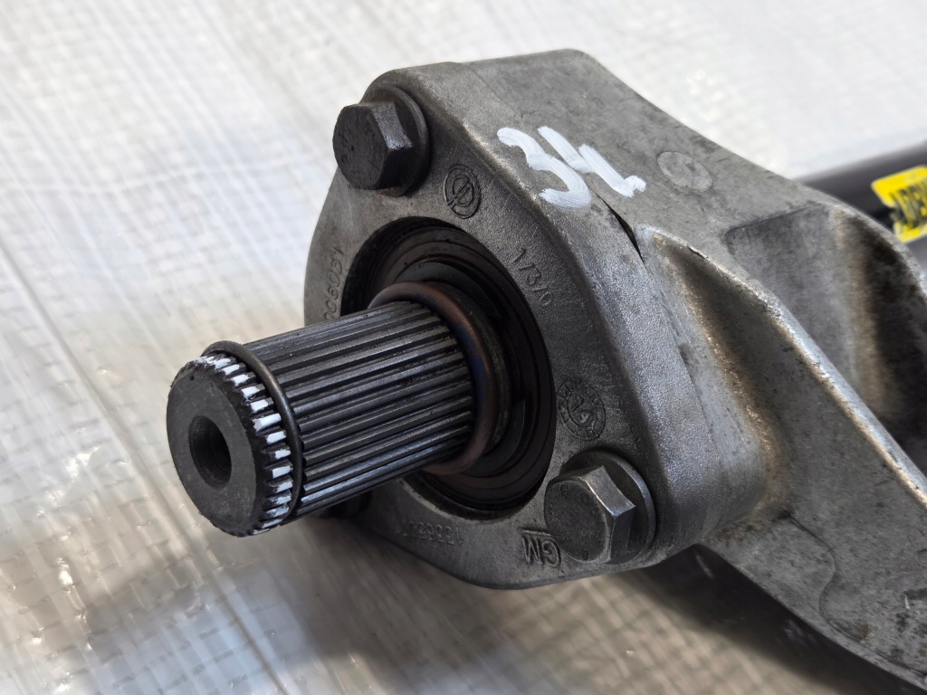 Opel mokka a astra j iv insignia a 1.6cdti приводной вал опора 95400936 с Разборки