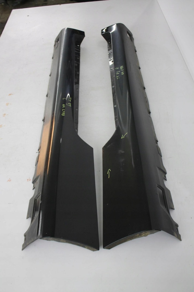 фото №1, Молдинг накладка порог правая audi tt 8j kol. ly9b