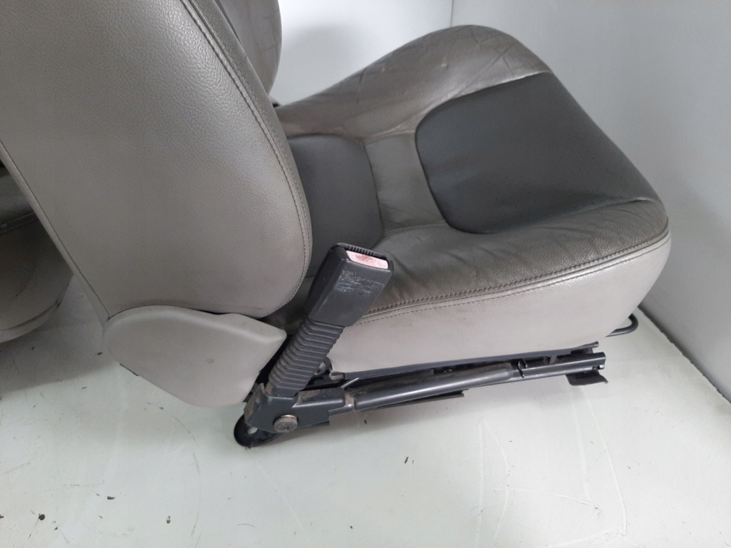 фото №9, Land rover freelander 2.5 v6 4x4 01r сиденья заднее сиденье кожа