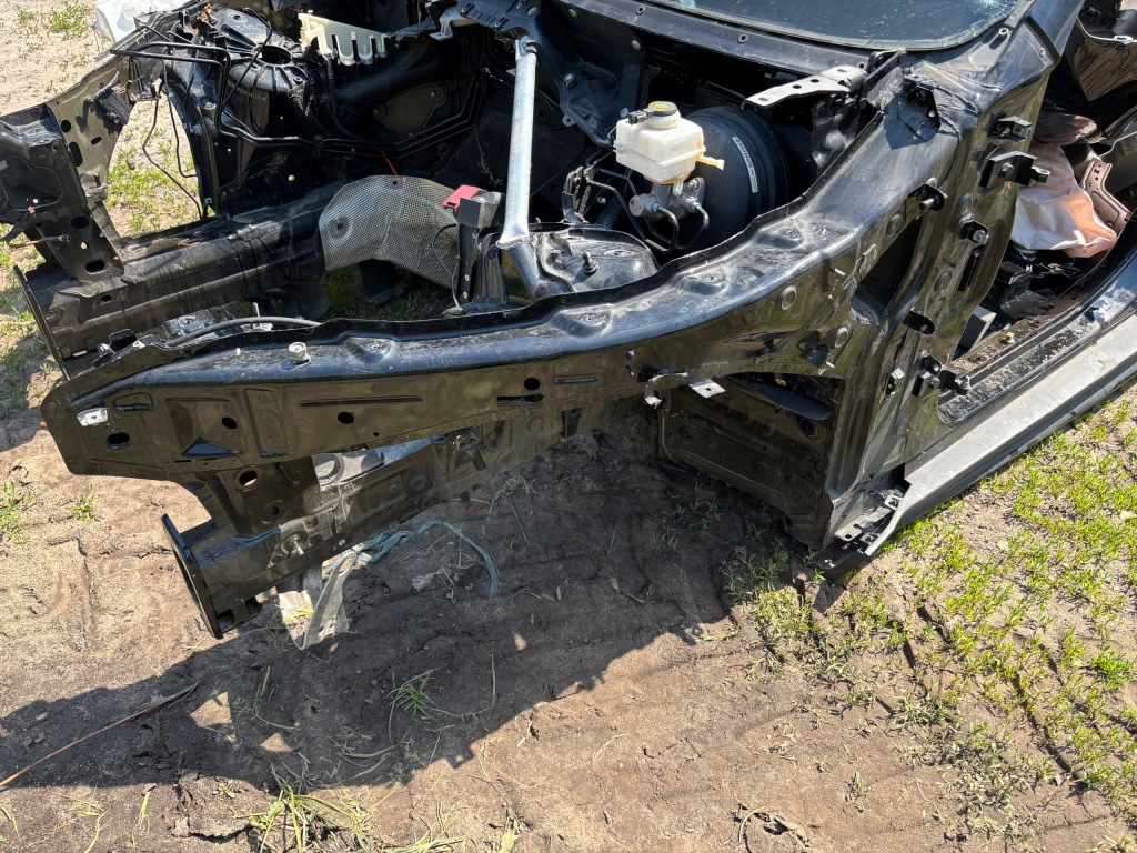 фото №1, Bmw x6 e71 четверть лонжерон подкрылок перед левая левый цвет 668/9