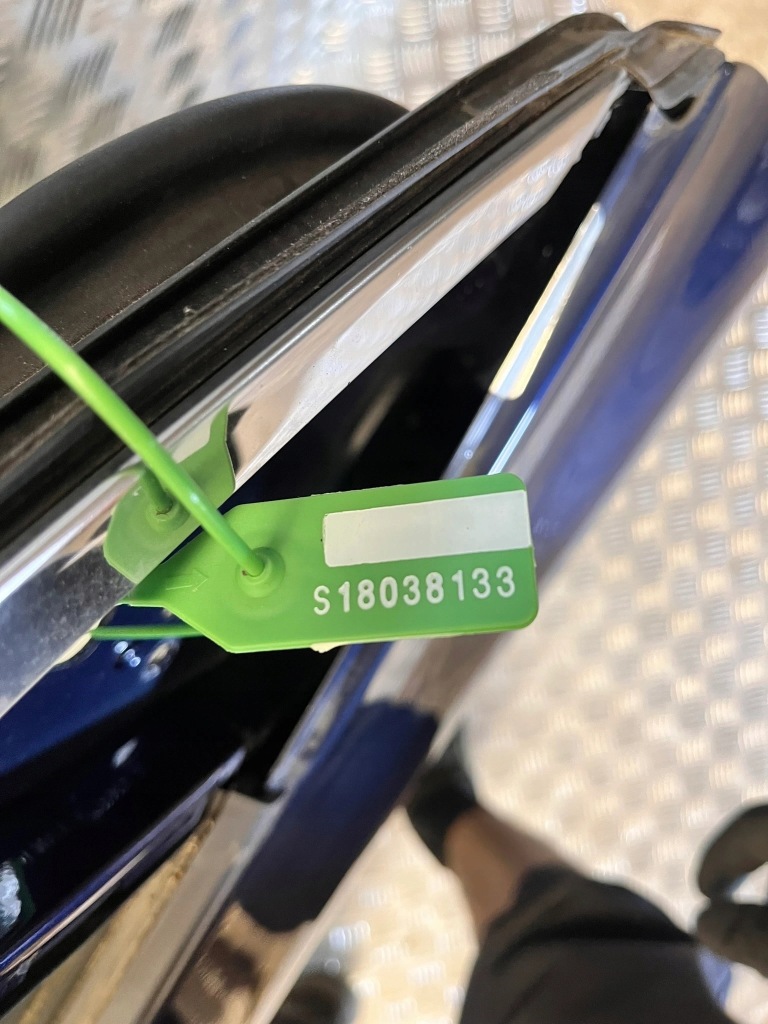 Дверь правый перед передние полный renault megane v 5 e-tech biynn Недорого