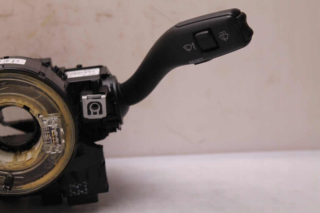 фото №3, Переключатель комбинированный переключатели audi r8 4.2 420 06r-